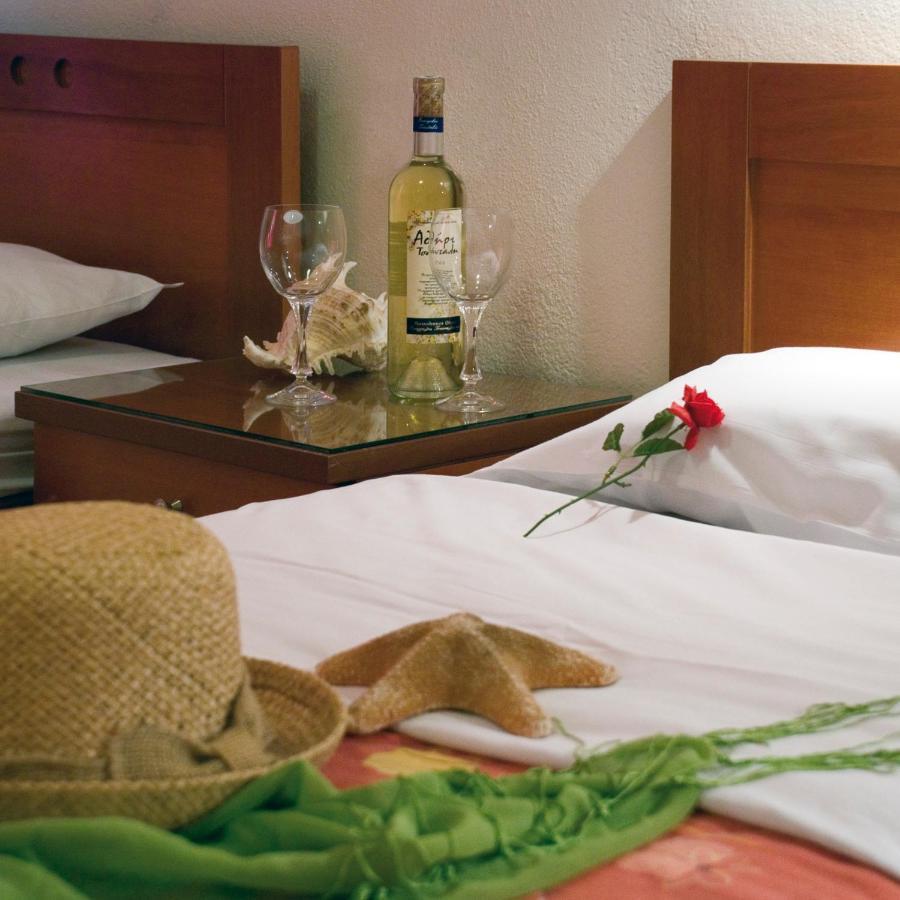 Hotel Rodon Paralía Zewnętrze zdjęcie